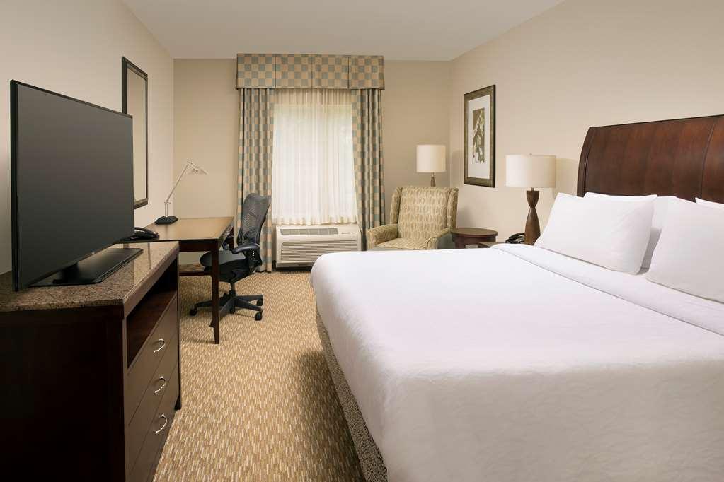 Hilton Garden Inn Huntsville South/Redstone Arsenal Kamer foto